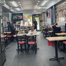 El Rey del Taco - Inside seating