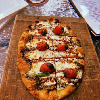 Spill Wine & Beer Bar - Margherita flatbread - Wine Bars Near Me - Winter Springs, Florida