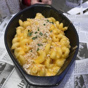 The Good Life - Mac & Cheese - Traditional - Bars Near Me - Massapequa Park, New York