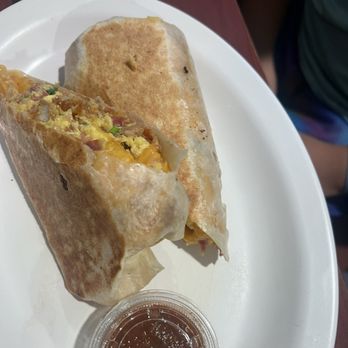Eggs 'n Things - Breakfast Burrito - American Near Me - Kapolei, Hawaii