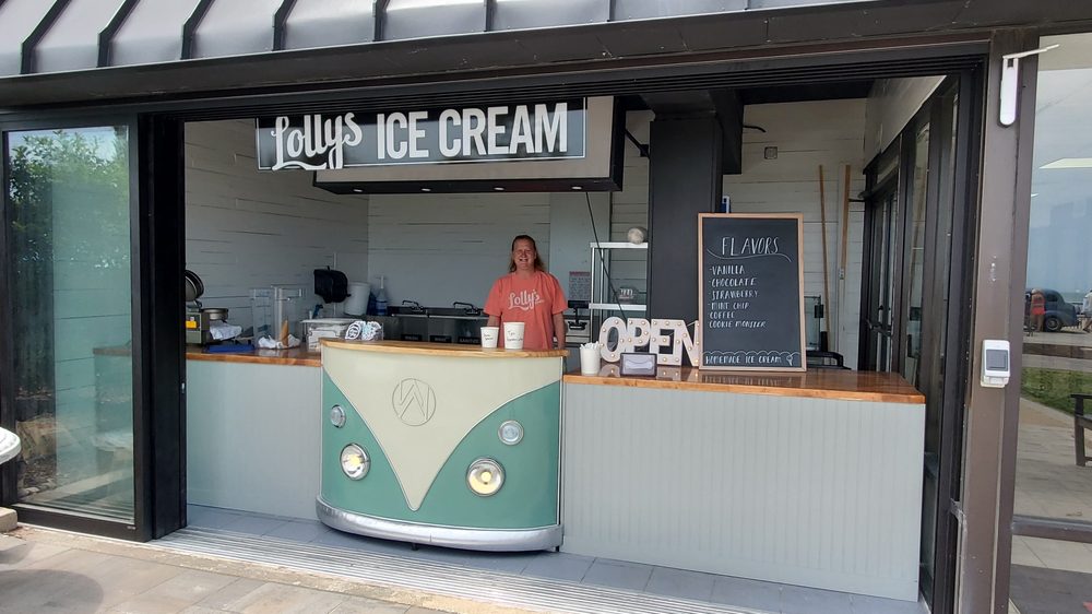 Lolly's Creamery, Virginia Beach Roadtrippers