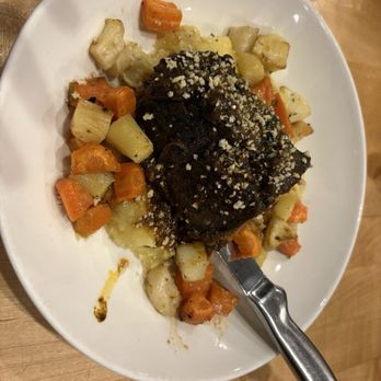 The Kitchen on Main - Kitchen and Pantry - Braised short rib - Breakfast & Brunch Near Me - Ligonier, Pennsylvania The Kitchen on Main - Kitchen and Pantry - Braised short rib - Breakfast & Brunch Near Me - Ligonier, Pennsylvania