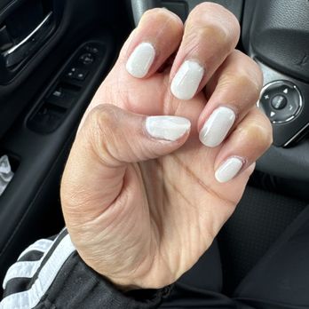 Luxe Nails & Spa - Nail Salons Near Me - Des Plaines, Illinois