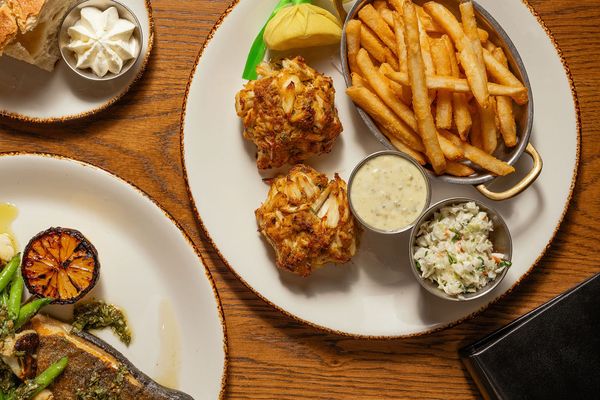 Clyde's of Chevy Chase by null