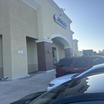 24 Hour Fitness - Compton - Gyms Near Me - Compton, California