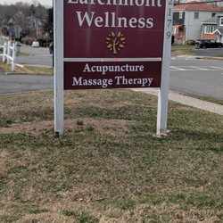 Larchmont Wellness - Business sign