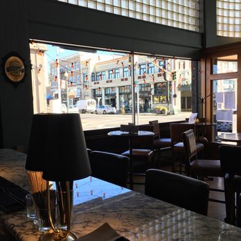 Carruthers - New American Near Me - Astoria, Oregon
