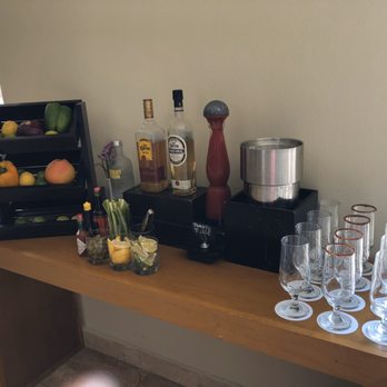 Market Café - Mini bar - Mexican Near Me - Cancún, ROO Market Café - Mini bar - Mexican Near Me - Cancún, ROO