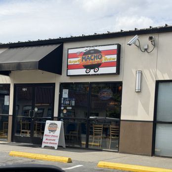 Macho Burgers - Outside of restaurant - Burgers Near Me - Snohomish, Washington Macho Burgers - Outside of restaurant - Burgers Near Me - Snohomish, Washington