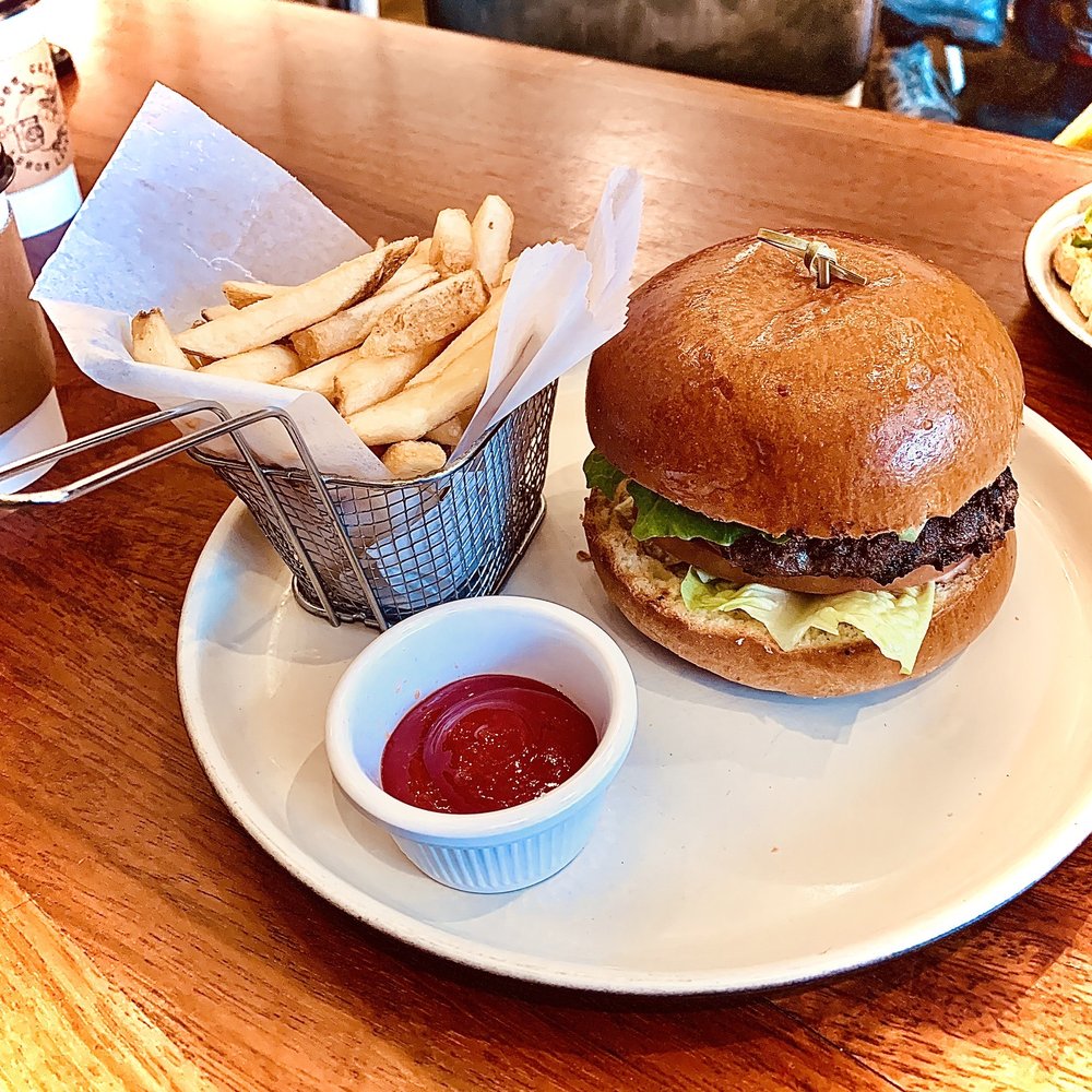 Bee Cafe - Cheeseburger - Cafes Near Me - Woodside, New York Bee Cafe - Cheeseburger - Cafes Near Me - Woodside, New York