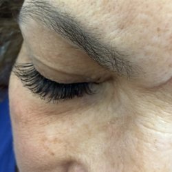 Twin Nails and Lovely Lashes