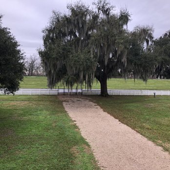 Gray Line New Orleans - Destrehan Plantation - Tours Near Me - New Orleans, Louisiana Gray Line New Orleans - Destrehan Plantation - Tours Near Me - New Orleans, Louisiana