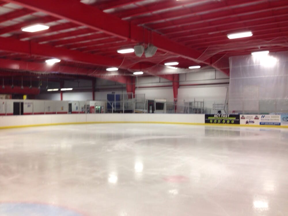HOWELL ICE WORLD Updated August 2024 15 Reviews 269 Squankum Rd