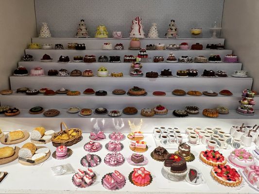 Tiny Doll House by null