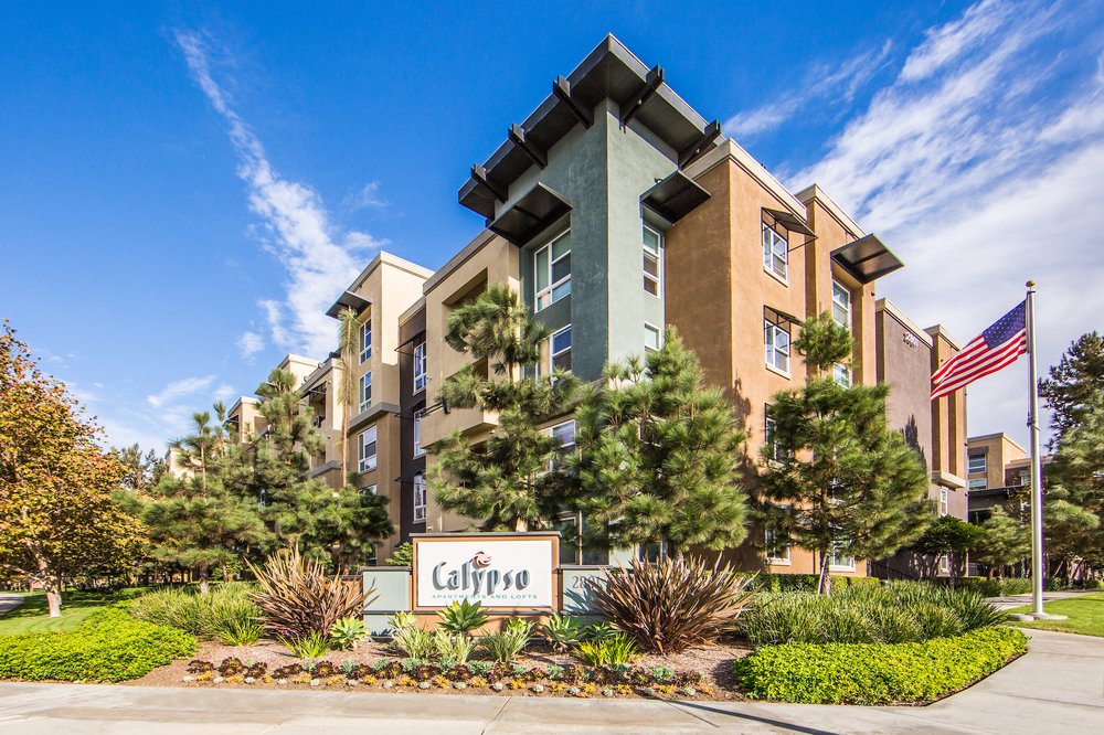 CALYPSO APARTMENTS AND LOFTS Updated September 2024 52 Photos & 95