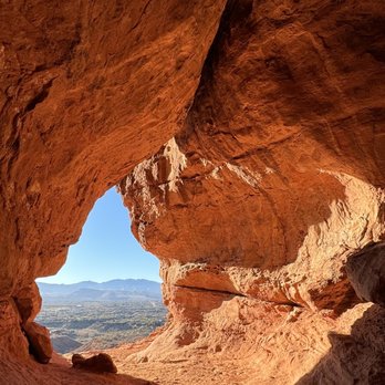 Snow Canyon State Park - Scout Cave - Parks Near Me - Ivins, Utah Snow Canyon State Park - Scout Cave - Parks Near Me - Ivins, Utah