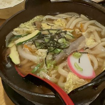 Sushi Yama - Japanese Near Me - Vienna, Virginia
