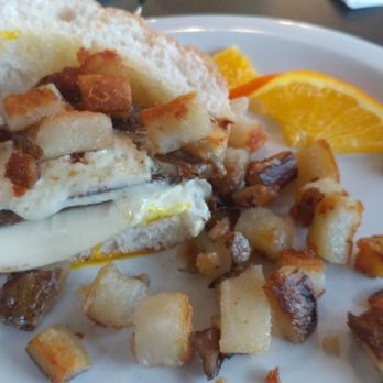 The Cracked Egg Cafe - The Crackin (so nice of them to split it in half)....really good...wish I had the other half lol - Breakfast & Brunch Near Me - Galloway, New Jersey