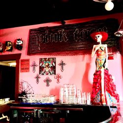 Más Mexicali Cantina - Lots to see