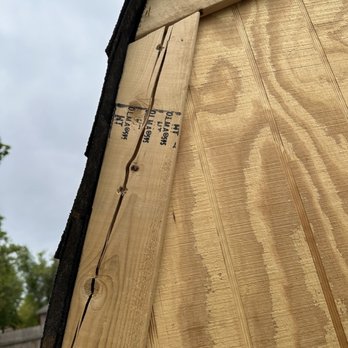 Dar'rell Santini Fields Contracting - Split wood - General Contractors Near Me