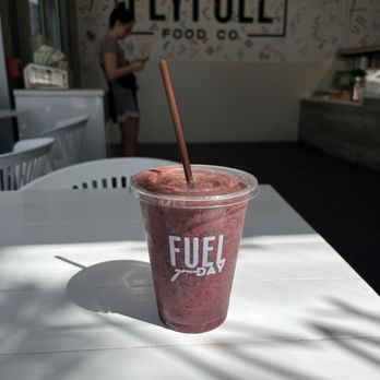 Flyfuel Food - Midtown - Acai strawberry lemonade - Salad Near Me - Miami, Florida