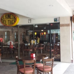 El Rincón del Taco - Mesitas afuera