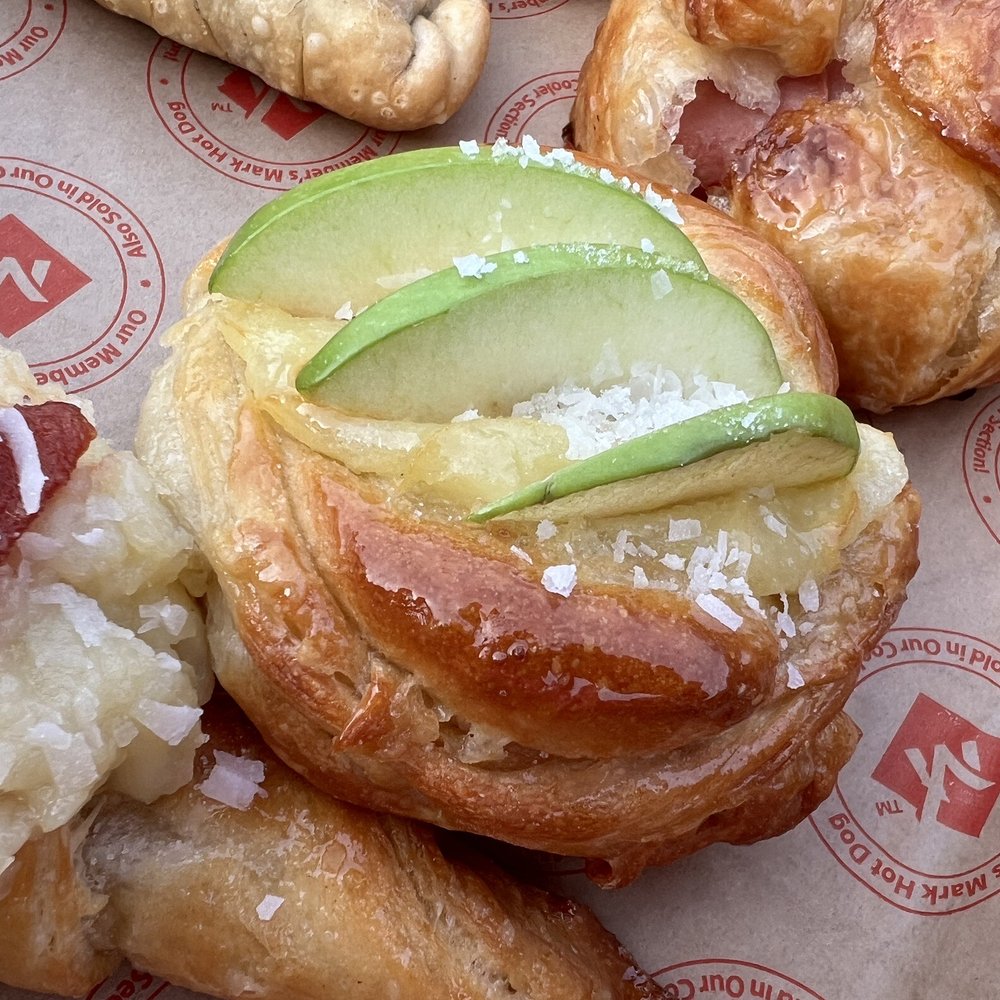 Di Gennaro Bakery - Bakeries Near Me - Richmond, Virginia Di Gennaro Bakery - Bakeries Near Me - Richmond, Virginia