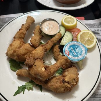 The Hub German Restaurant & Lounge - Frog legs - German Near Me - St. Robert, Missouri