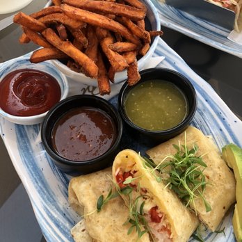 Mosaic Bar & Grille - Lobster quesadilla - American Near Me - Laguna Beach, California