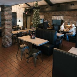 Variety Pizza House