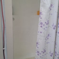 Noe Valley Spa - Not so fancy shower but does the job.