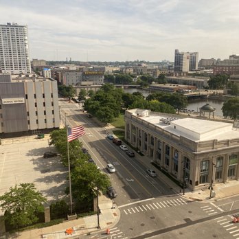 Hyatt Regency Milwaukee - Hotels Near Me - Milwaukee, Wisconsin