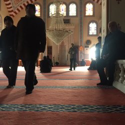 Dudullu Merkez Kaleli Camii