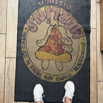 Merlins Pizza - Pizza Near Me - Destin, Florida