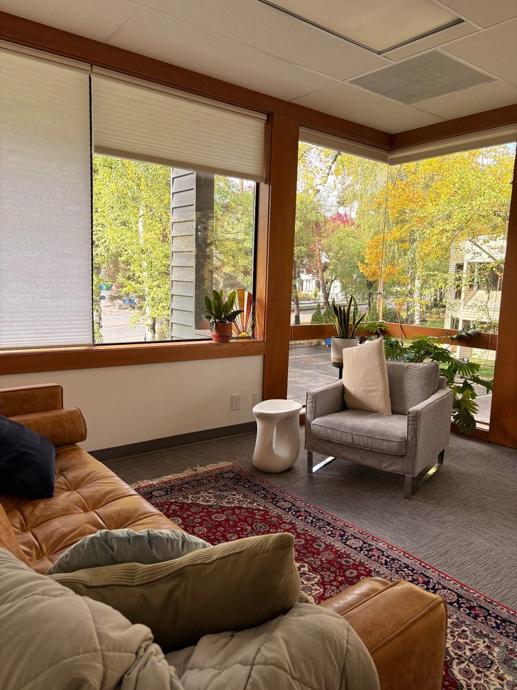 Woodhaven Therapy - grief counselor in Portland, OR