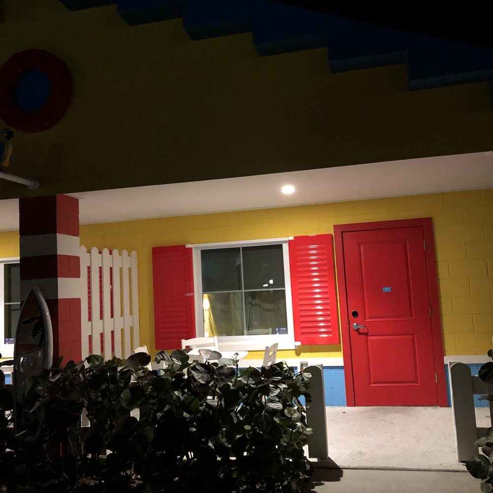 Legoland Beach Retreat - Entrance - Hotels Near Me - Winter Haven, Florida