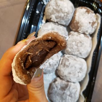 Maui Specialty Chocolates - Desserts Near Me - Kahului, Hawaii Maui Specialty Chocolates - Desserts Near Me - Kahului, Hawaii