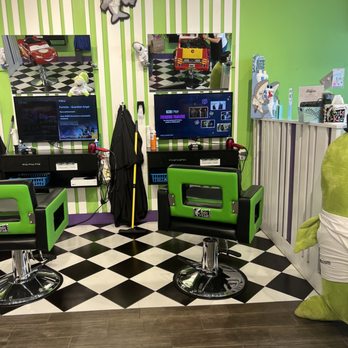 Sharkey’s Cuts for Kids - Kids Hair Salons Near Me - Albuquerque, New Mexico