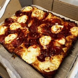 Square Cheese Pizza with pepperoni, ricotta and HOT HONEY! Square Cheese Pizza with pepperoni, ricotta and HOT HONEY!