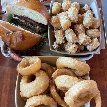 Burger Bench - The bench burger with truffle Parmesan tots and onion rings - American Near Me - Escondido, California Burger Bench - The bench burger with truffle Parmesan tots and onion rings - American Near Me - Escondido, California