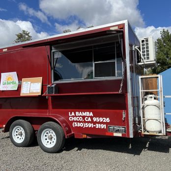 La Bamba - Exterior: cute little taco truck, lots of space to park & tables to eat. - Food Trucks Near Me - Chico, California