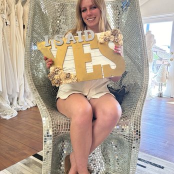 Laguna Bridal Boutique - BEAUTIFUL BOUTIQUE!!!! Sha made my experience so wonderful! - Bridal Near Me - Laguna Beach, California