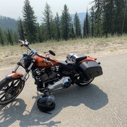 Renegade Classics - Needed jacket to ride this scooter ( broken zipper on old one) they helped out Canadian rider get the goods!