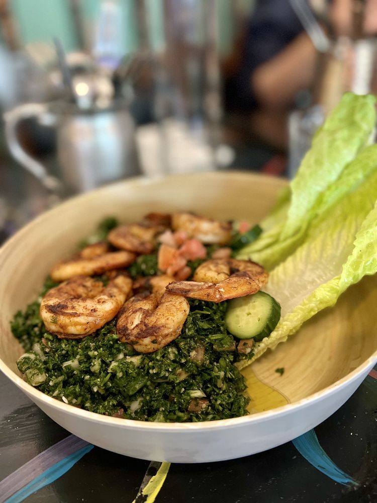 Les Amis Restaurant & Lounge