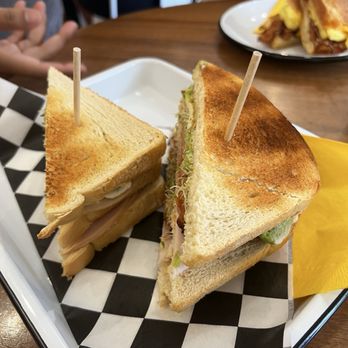 Craft & Common - CALI CLUB - Coffee & Tea Near Me - Orlando, Florida Craft & Common - CALI CLUB - Coffee & Tea Near Me - Orlando, Florida