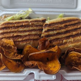 Que Bola Cuban Cafe - Cuban Near Me - Des Plaines, Illinois Que Bola Cuban Cafe - Cuban Near Me - Des Plaines, Illinois