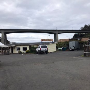 Noyo River Grill - Front of establishment - American Near Me - Fort Bragg, California