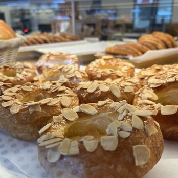 Paris Baguette - Bakeries Near Me - Avon, Ohio Paris Baguette - Bakeries Near Me - Avon, Ohio