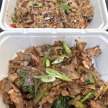 Kra-Pow Thai Eatery - thai basil fried rice and padseeeew - Thai Near Me - Stanton, California