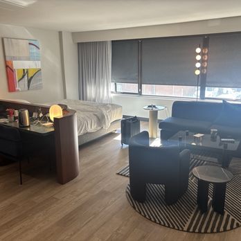 Kimpton Banneker Hotel - King suite - Hotels Near Me - Washington, DC, District of Columbia Kimpton Banneker Hotel - King suite - Hotels Near Me - Washington, DC, District of Columbia